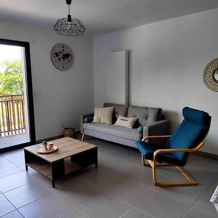 Location De Vacances A Andernos - Appartement 2 Chambres Dans Residence Neuve Kültér fotó